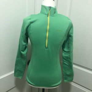 Patagonia ladies activewear half zip top size xs